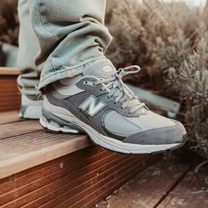 New Balance 2002R Grey Sneakers (Big Kids 6Y Women’s 8) Running Shoes